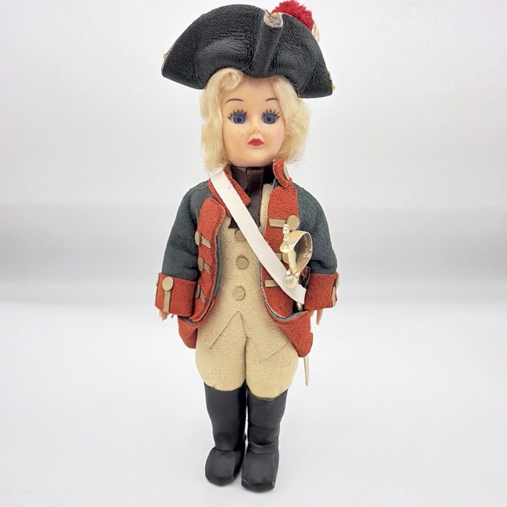 Carlson Minuteman Doll Boy 8in Green Red Good Vintage Colonial Soldier Sword